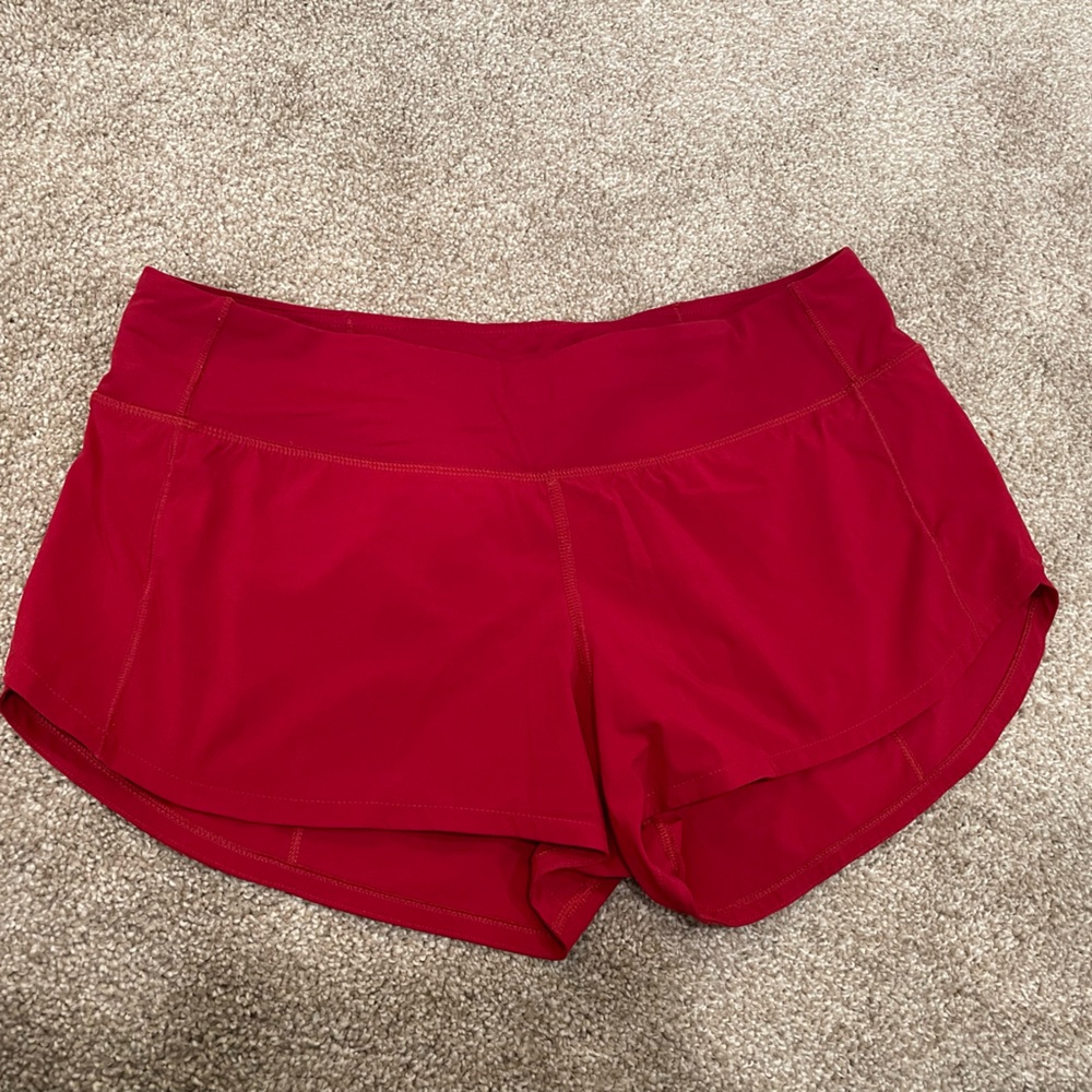 Lululemon red low rise speed up short 2.5”